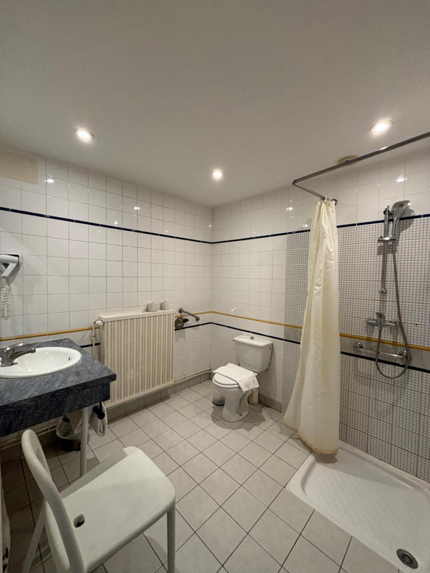 Hotel De Troyes Eksteriør bilde